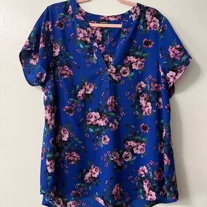 Very gently used torrid top